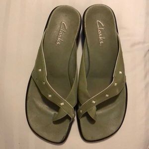 Clarks sandals green size 9